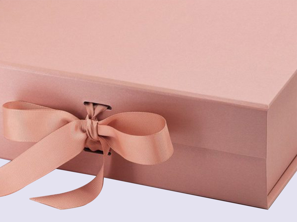 Rose Gold Large Gift Boxes with changeable ribbon - Image 2