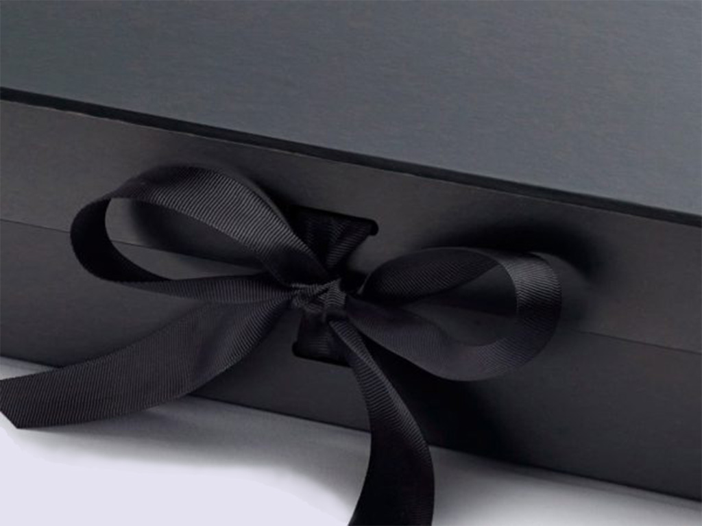 Black Large Gift Boxes with changeable ribbon - Image 3